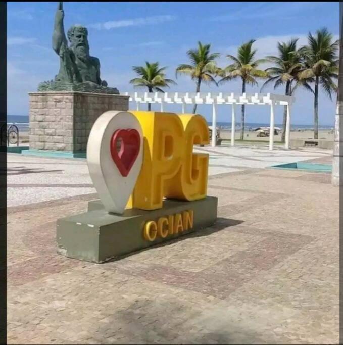 Apartamento 2 Dormitorios E Sacada Gourmet Frente Ao Mar Praia Grande  Buitenkant foto